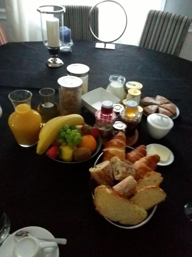 Bed and Breakfast Chateau Le Poiron Pissotte Exterior foto